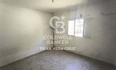 Se vende casa de dos dormitorios en amplio terreno. Permuta o Financiacion