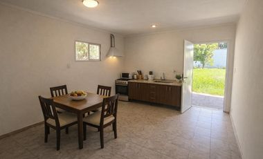 Se vende casa de dos dormitorios en amplio terreno. Permuta o Financiacion