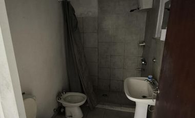 Se vende casa de dos dormitorios en amplio terreno. Permuta o Financiacion