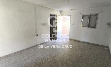 Se vende casa de dos dormitorios en amplio terreno. Permuta o Financiacion