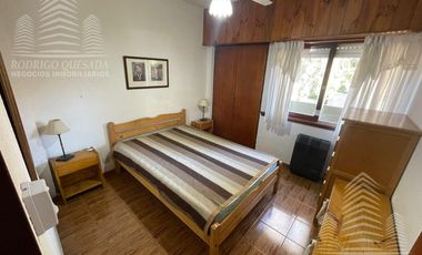 Excelente departamento 2 ambientes con cochera cubierta!!