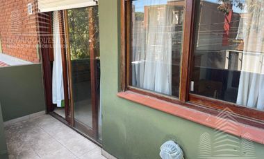 Excelente departamento 2 ambientes con cochera cubierta!!
