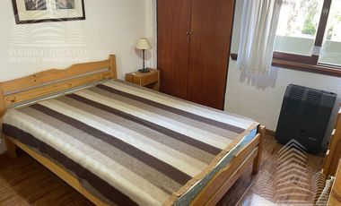 Excelente departamento 2 ambientes con cochera cubierta!!