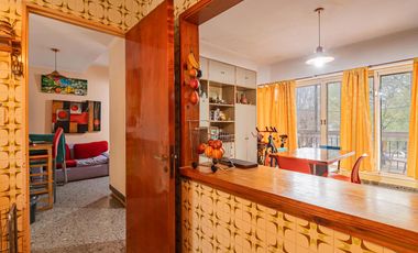 Casa de tres dormitorios y local con pileta en Av. Arana y Centenario  VILLA ELISA