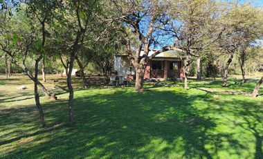 CASA DE 3 AMBIENTES EN VENTA CON TERRENO DE 7 HECTAREAS Y PILETA - LA RAMADA - CORDOBA
