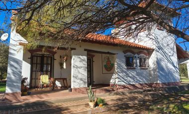 CASA DE 3 AMBIENTES EN VENTA CON TERRENO DE 7 HECTAREAS Y PILETA - LA RAMADA - CORDOBA