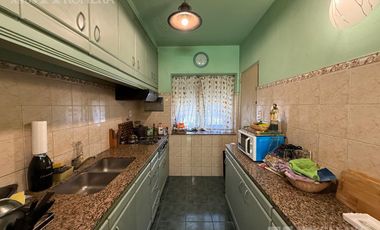 Casa en Florida en venta 5 ambientes lote de 10 x 36 mts - Hermoso Pulmon de manzana