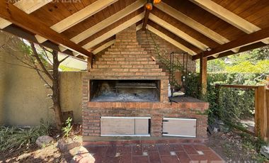 Casa en Florida en venta 5 ambientes lote de 10 x 36 mts - Hermoso Pulmon de manzana
