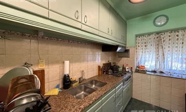 Casa en Florida en venta 5 ambientes lote de 10 x 36 mts - Hermoso Pulmon de manzana