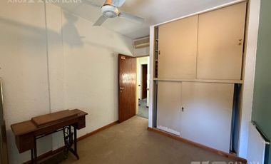 Casa en Florida en venta 5 ambientes lote de 10 x 36 mts - Hermoso Pulmon de manzana