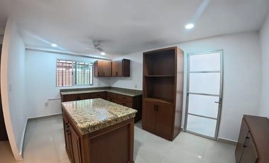 Venta de casa remodelada en el Fraccionamiento Las Américas