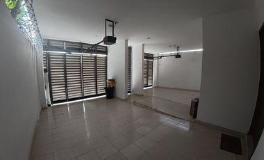 Venta de casa remodelada en el Fraccionamiento Las Américas