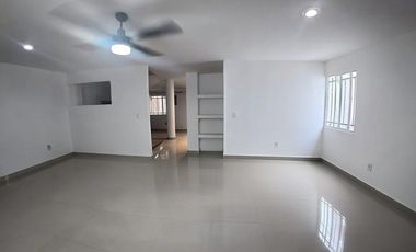 Venta de casa remodelada en el Fraccionamiento Las Américas