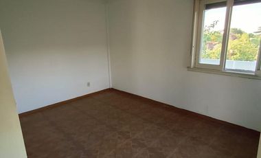 Local + 3 Departamentos dos ambientes en Venta San Antonio de Padua