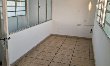 Local + 3 Departamentos dos ambientes en Venta San Antonio de Padua