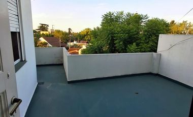 Local + 3 Departamentos dos ambientes en Venta San Antonio de Padua