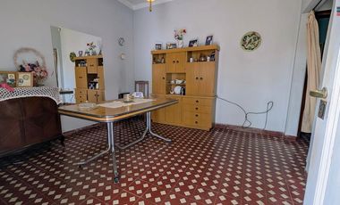 Casa en Venta con gran Terreno | Zona Polideportivo | Luján