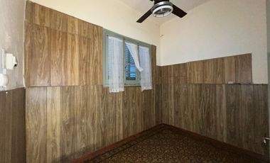 Casa en  calle Reconquista