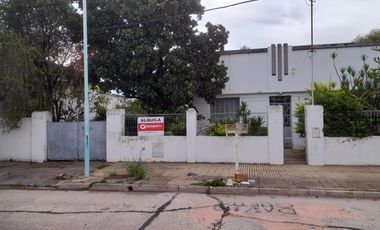 Casa en  calle Reconquista