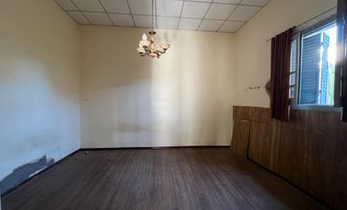 Casa en  calle Reconquista