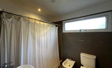 Casa en Venta Costa Esmeralda Barrio Senderos, 4 Dormitorios 160m² Pileta Calefaccionada USD 250.000