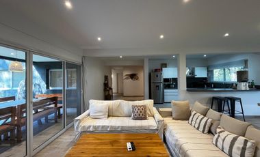 Casa en Venta Costa Esmeralda Barrio Senderos, 4 Dormitorios 160m² Pileta Calefaccionada USD 250.000