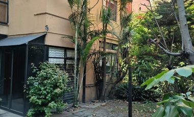 CASA SOLA EN VENTA EN COL. CIUDAD DE LOS DEPORTES