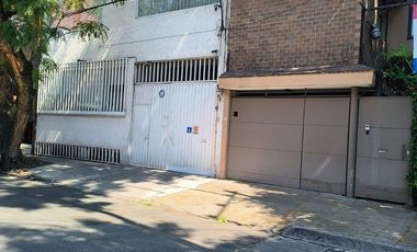 CASA SOLA EN VENTA EN COL. CIUDAD DE LOS DEPORTES