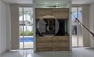 VENTA DE CASA CAMPESTRE CONJUNTO TIERRA DE FLORES YOPAL
