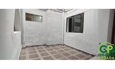 ARRIENDO CASA  EN MEDELLN - ARANJUEZ
