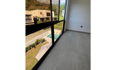 Venta Casa Campestre  Condominio Sopetran Antioquia