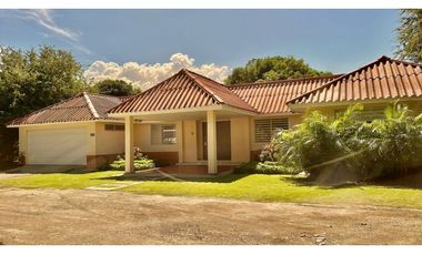 En arriendo Casa campestre dentro de Santa Marta