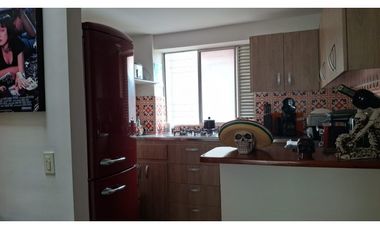 Vendo apartamento en el Poblado, sector Santa María de los ngeles