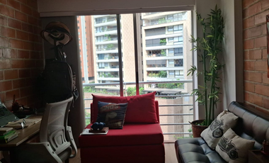 Vendo apartamento en el Poblado, sector Santa María de los ngeles