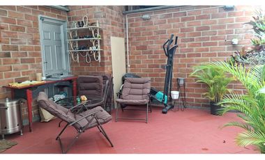 Vendo apartamento en el Poblado, sector Santa María de los ngeles