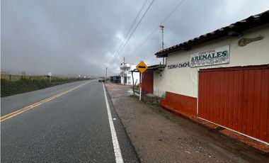 SE VENDE LOTE CERCA A  BERLIN
