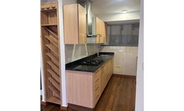 SE ARRIENDA HERMOSO APARTAMENTO EN CONDOMINIO CLUB  PICADILLY