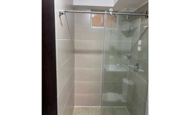 SE ARRIENDA HERMOSO APARTAMENTO EN CONDOMINIO CLUB  PICADILLY