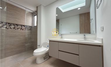 SE ARRIENDA CASA EN CHIA VEREDA TIQUIZA