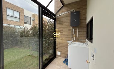 SE ARRIENDA CASA EN CHIA VEREDA TIQUIZA