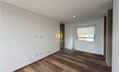 SE ARRIENDA CASA EN CHIA VEREDA TIQUIZA