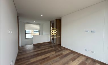 SE ARRIENDA CASA EN CHIA VEREDA TIQUIZA