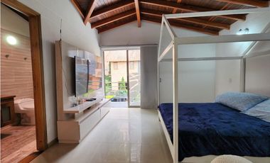 CASA EN SABANETA ESQUINERA, A BUEN PRECIO