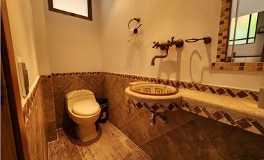 CASA EN SABANETA ESQUINERA, A BUEN PRECIO