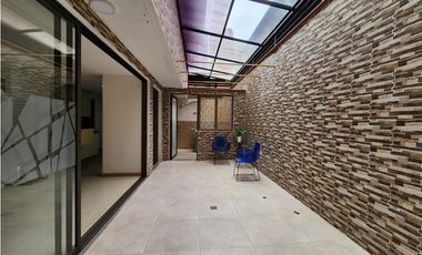 CASA EN SABANETA ESQUINERA, A BUEN PRECIO