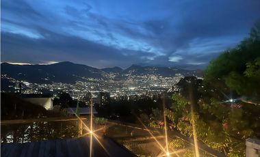 Casa en Arriendo Amoblada en El Poblado