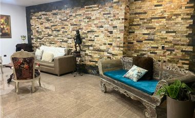 Casa en Arriendo Amoblada en El Poblado