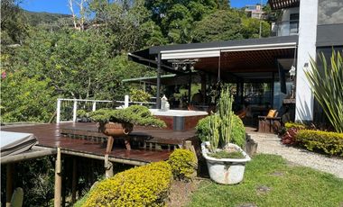 Casa en Arriendo Amoblada en El Poblado