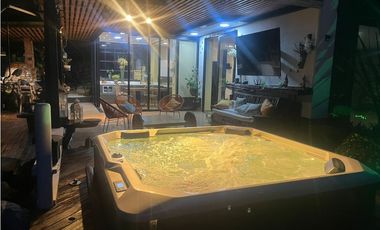 Casa en Arriendo Amoblada en El Poblado