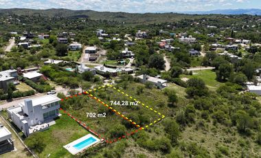 Terreno en venta - 702 m2